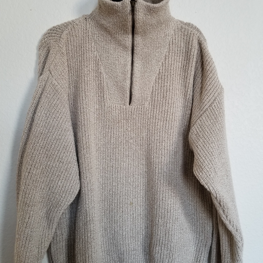 Woman large old glory tan sweater